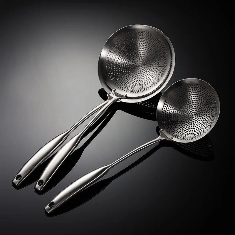 Feiner Edelstahl-304-Schaumlöffel mit Gebogenem Griff – 10 bis 18 cm